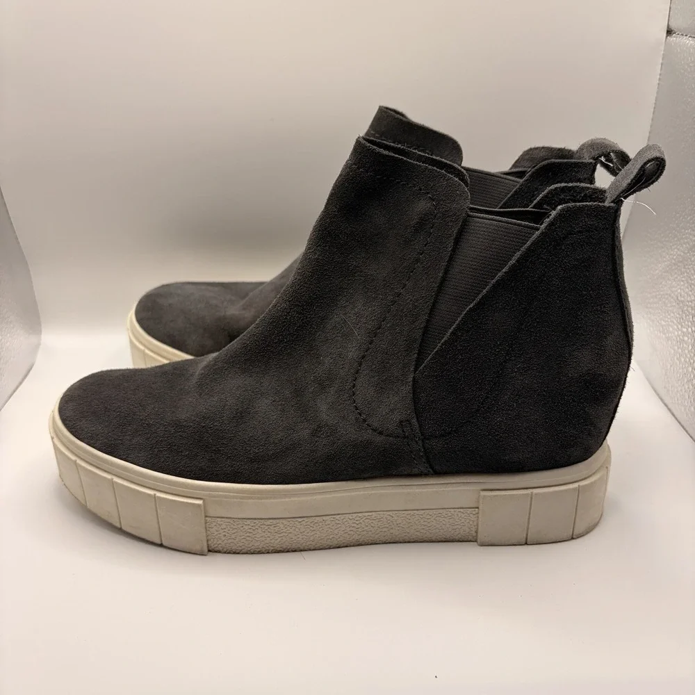 Dolce Vita Zable Womens 9 Gray Suede Leather Chelsea Platform Boots